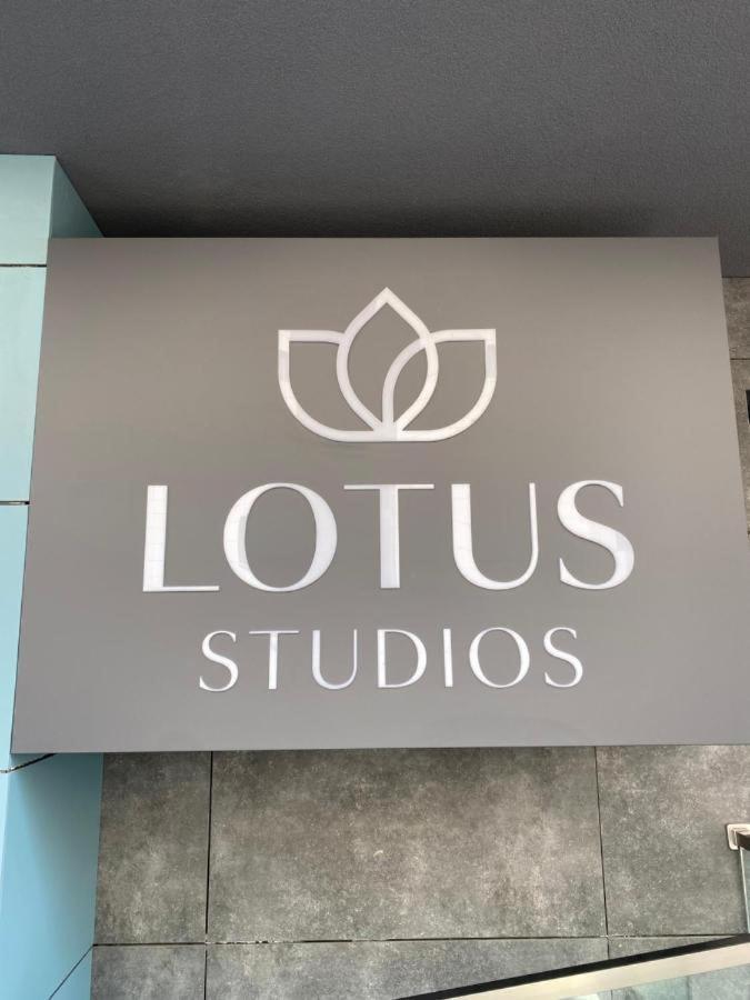 Lotus Studios Мамая Екстериор снимка